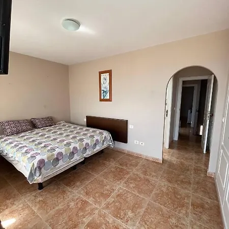 Apartamento En El Roque Del Conde 阿德耶